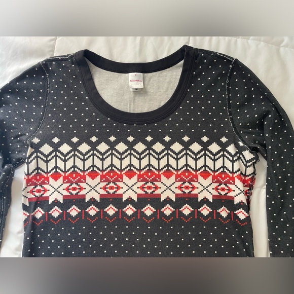 Hanna Andersson Fair Aisle pajamas Size M Women’s TOP ONLY Christmas Holiday - Picture 2 of 4